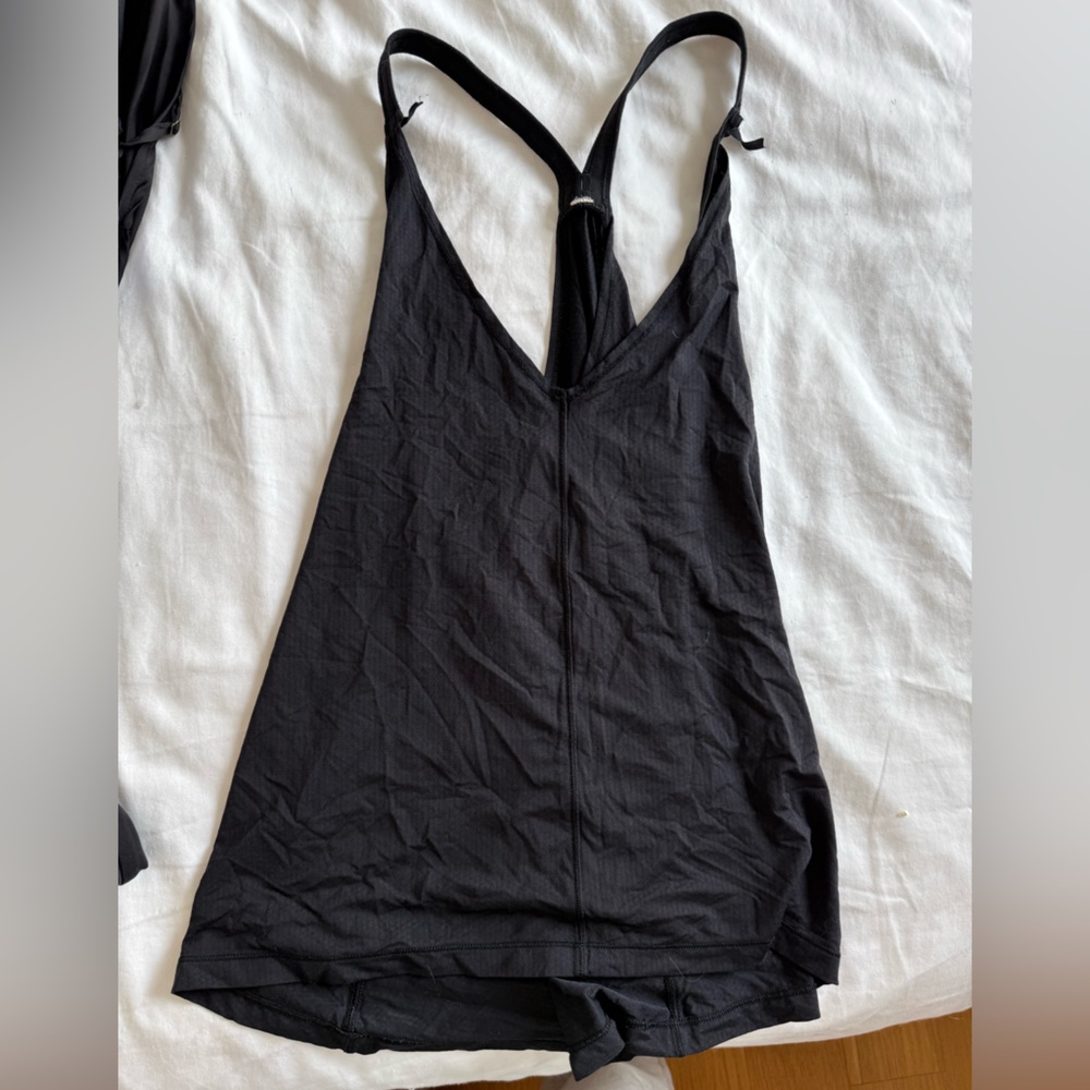 Lululemon workout top - Picture 3 of 5